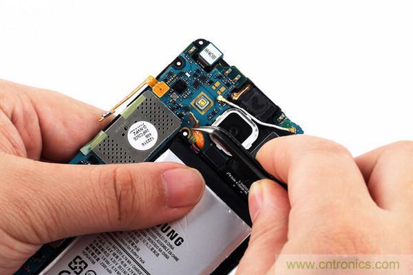 拆解狂魔荼毒新機三星金屬Galaxy A5，看槽點在何方？