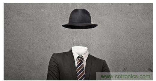 式隱形斗篷利用主動式組件與被動式超穎材料，可望進一步縮減斗篷尺寸，使其更適合個人使用