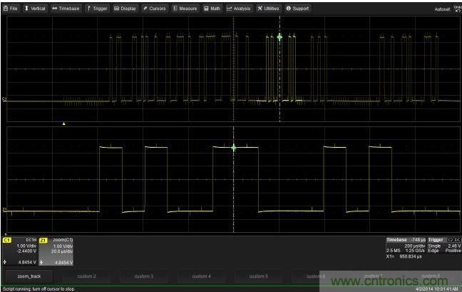 使用CustomDSO運行VB腳本“zoom_Track.lss”。當(dāng)腳本運行時，縮放波形的中心將跟蹤水平的光標(biāo)絕對位置。從圖中可以看出，光標(biāo)將永遠(yuǎn)位于縮放波形Z1的中心