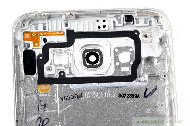 三星Galaxy A8拆解，中端、旗艦傻傻分不清楚