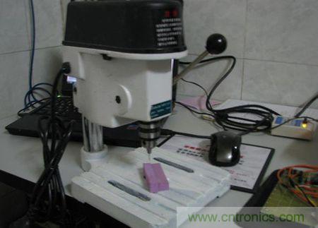 無人機 DIY 制作全過程，酷得不要不要的！