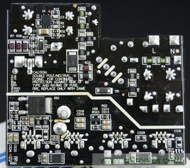 69元小米4口USB充電器詳細(xì)拆解，看完你也能DIY一個(gè)